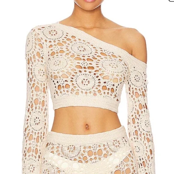 NWT Tularosa Luanne Cold Shoulder Top in Light Beige - Picture 2 of 7